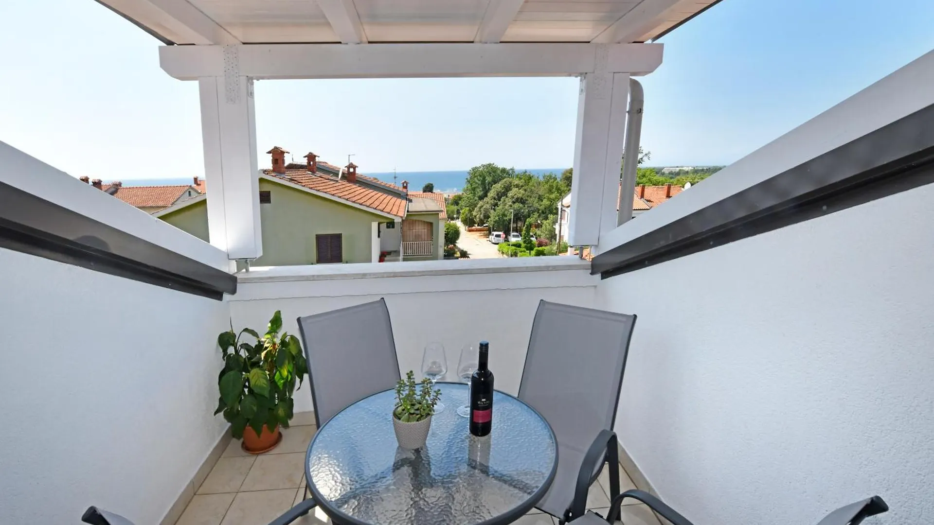 New Bibaj Apartaments - 350M Strand, Beach, Spiaggia ポレッチ アパート