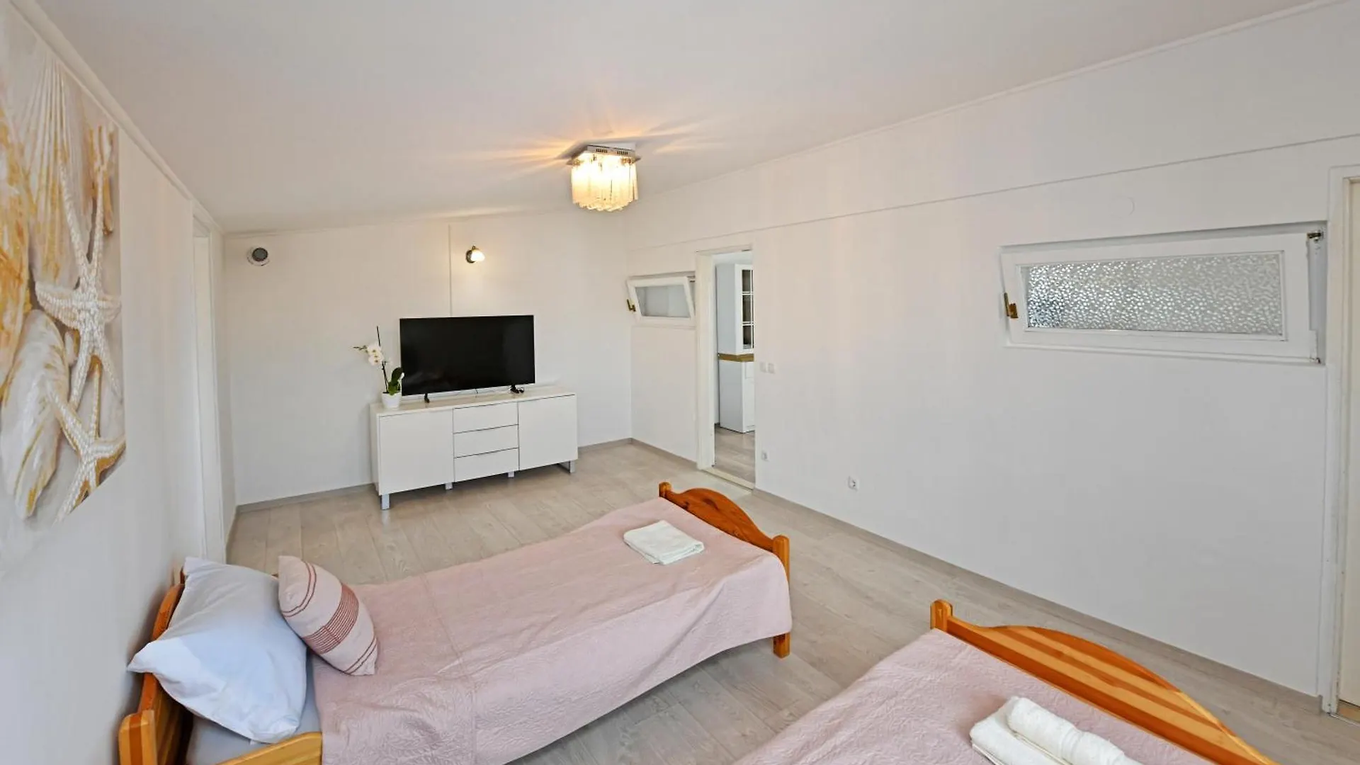New Bibaj Apartaments - 350M Strand, Beach, Spiaggia ポレッチ