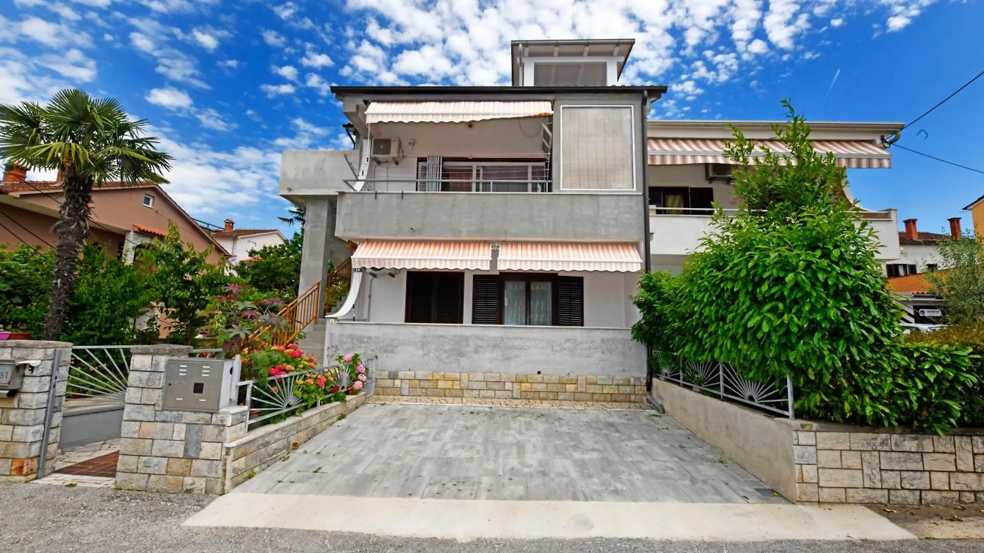New Bibaj Apartaments - 350M Strand, Beach, Spiaggia ポレッチ アパート